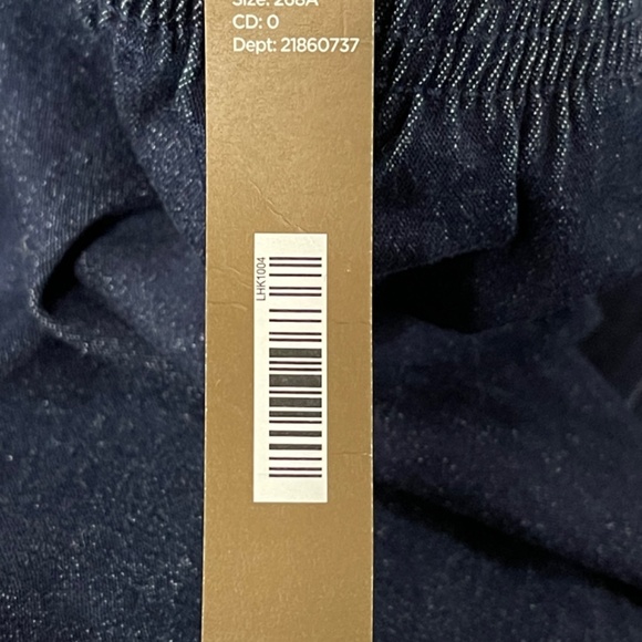 NWT Ladies Jeggings (Jeans/Leggings) AVENUE, Size 26/28 Never Worn Perfect - Picture 4 of 7